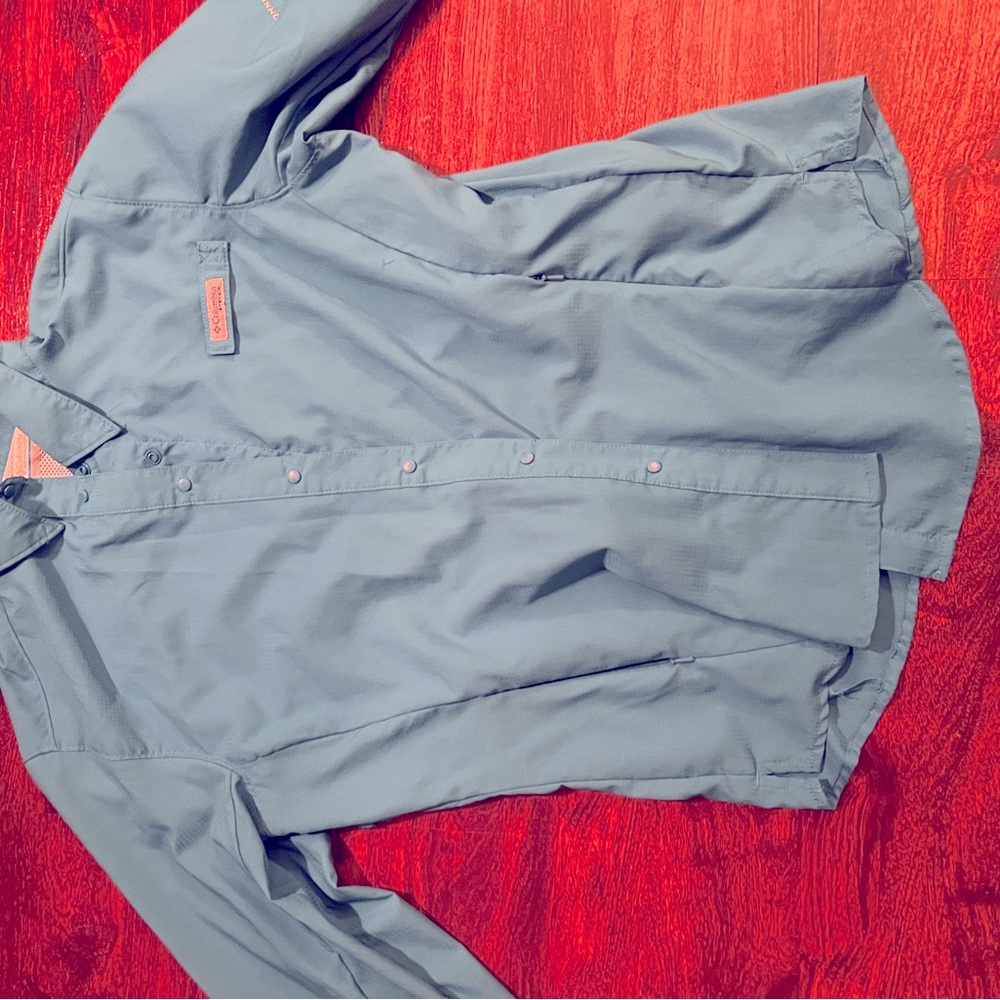 Columbia fishing shirt